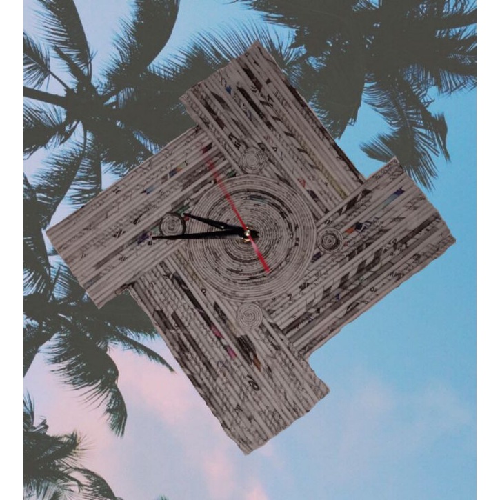 Prakarya Jam Dinding Koran Kotak