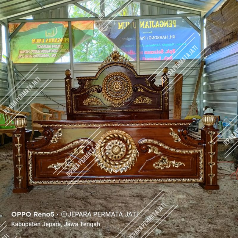 Tempat tidur ukir gong jati jepara ( dipan ukiran gong )
