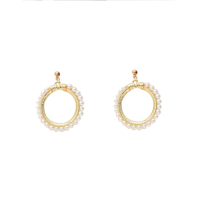 LRC Anting Tusuk Fashion Golden Pearl Circle Alloy Hollow Earrings K35093