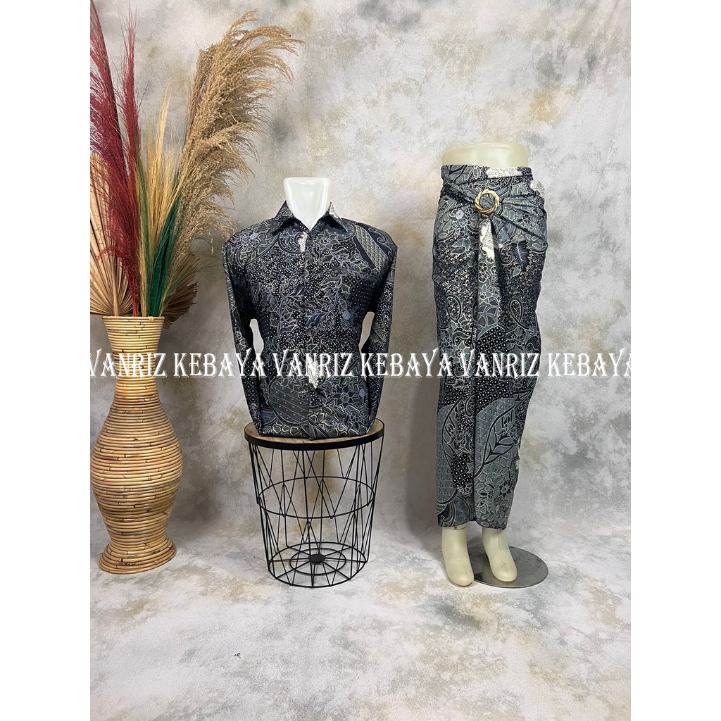 Vanriz Kebaya-Kemeja Batik Lengan Panjang Couple Rok Lilit