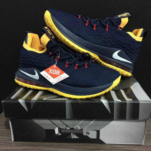 Sepatu basket lebron 15 low navy yellow