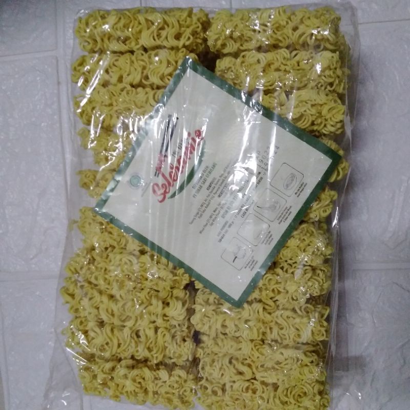 

MIE KERING SELERA MIE