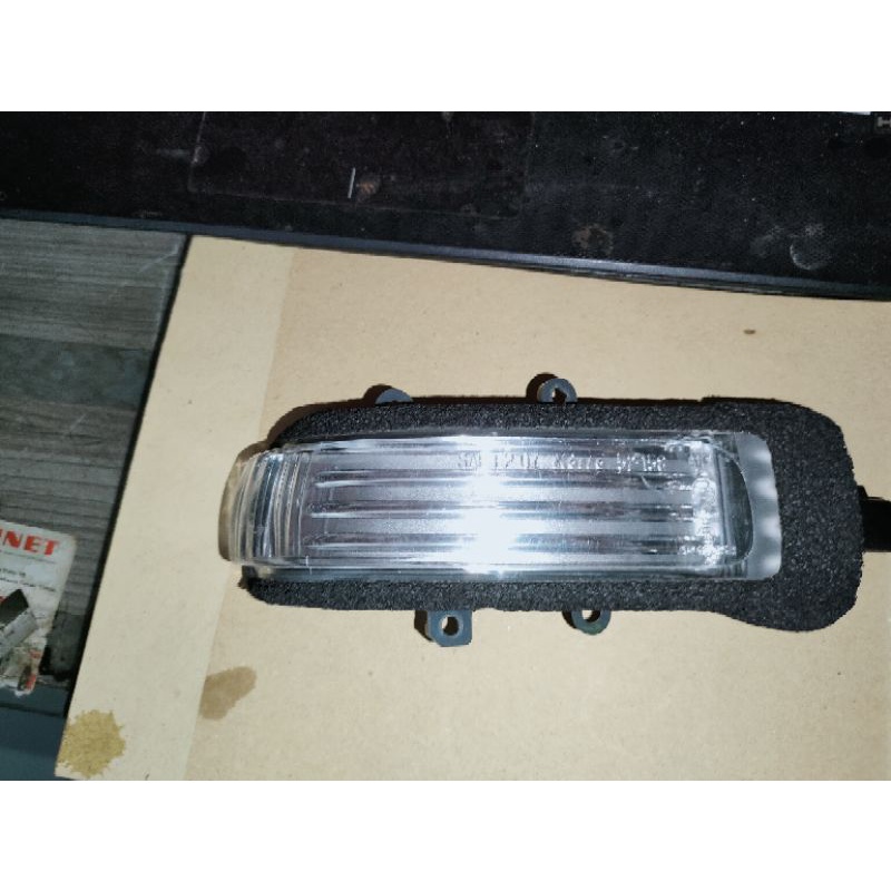 sen spion Rush Terios lama 2007-2014,Luxio Type X sebelah kanan Ori Bawaan Mobilnya