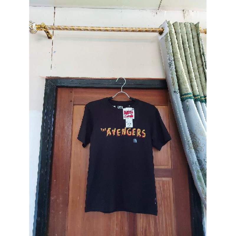 Kaos UNIQLO MARVEL KIDS