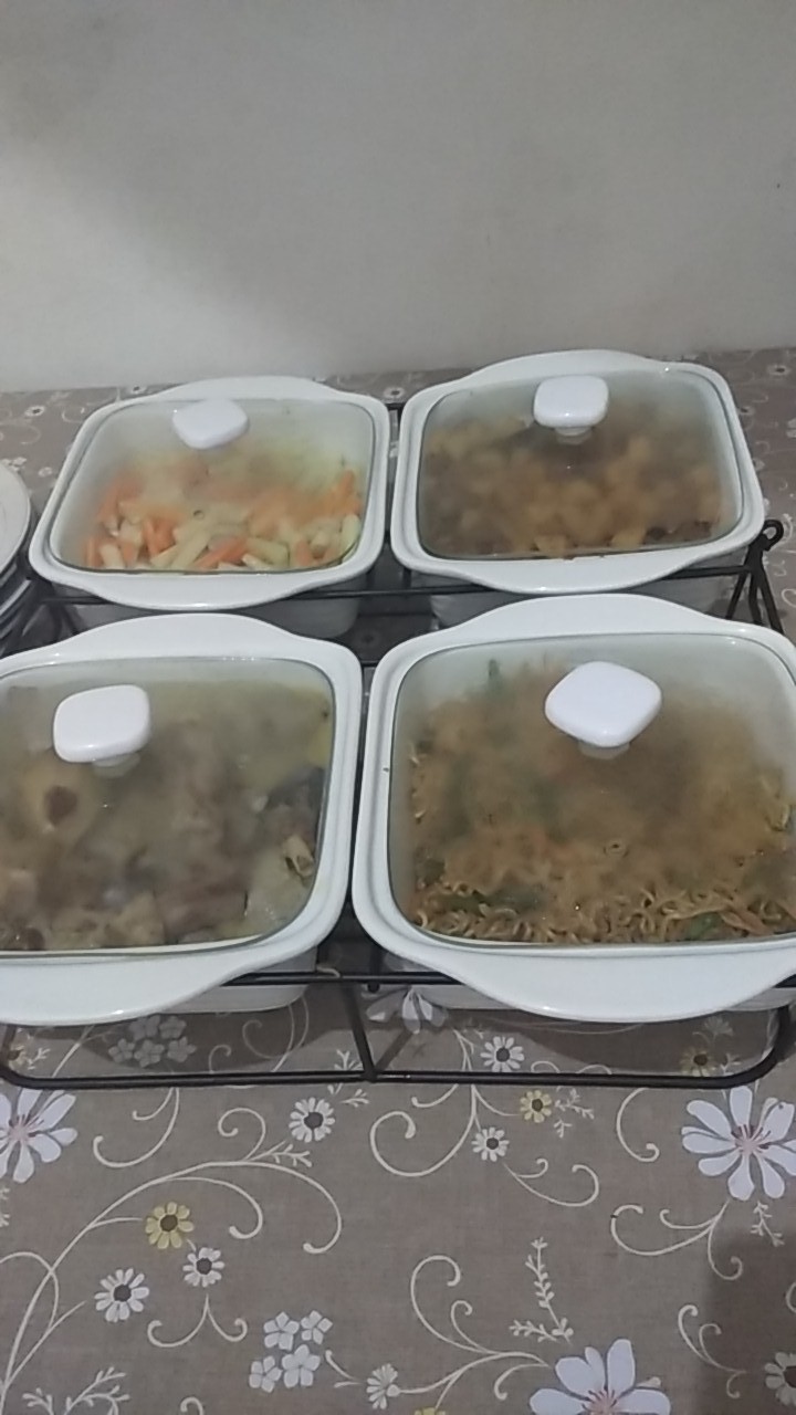 Prasmanan Isi 4 Rak Hitam Free Peking Kayu