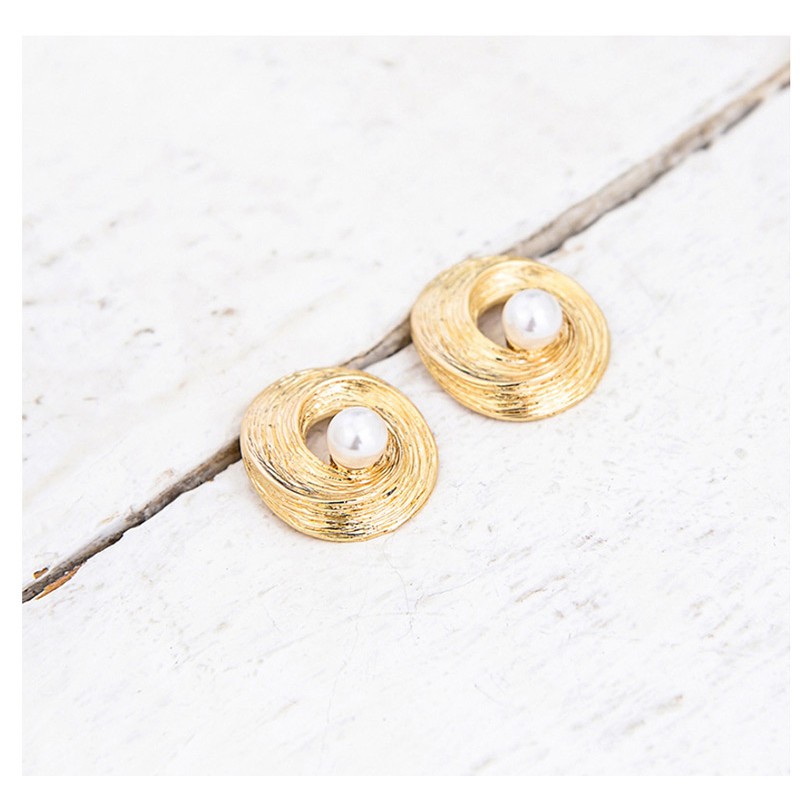 LRC Anting Tusuk Fashion Gold Geometric Pearl Alloy Earrings F46237