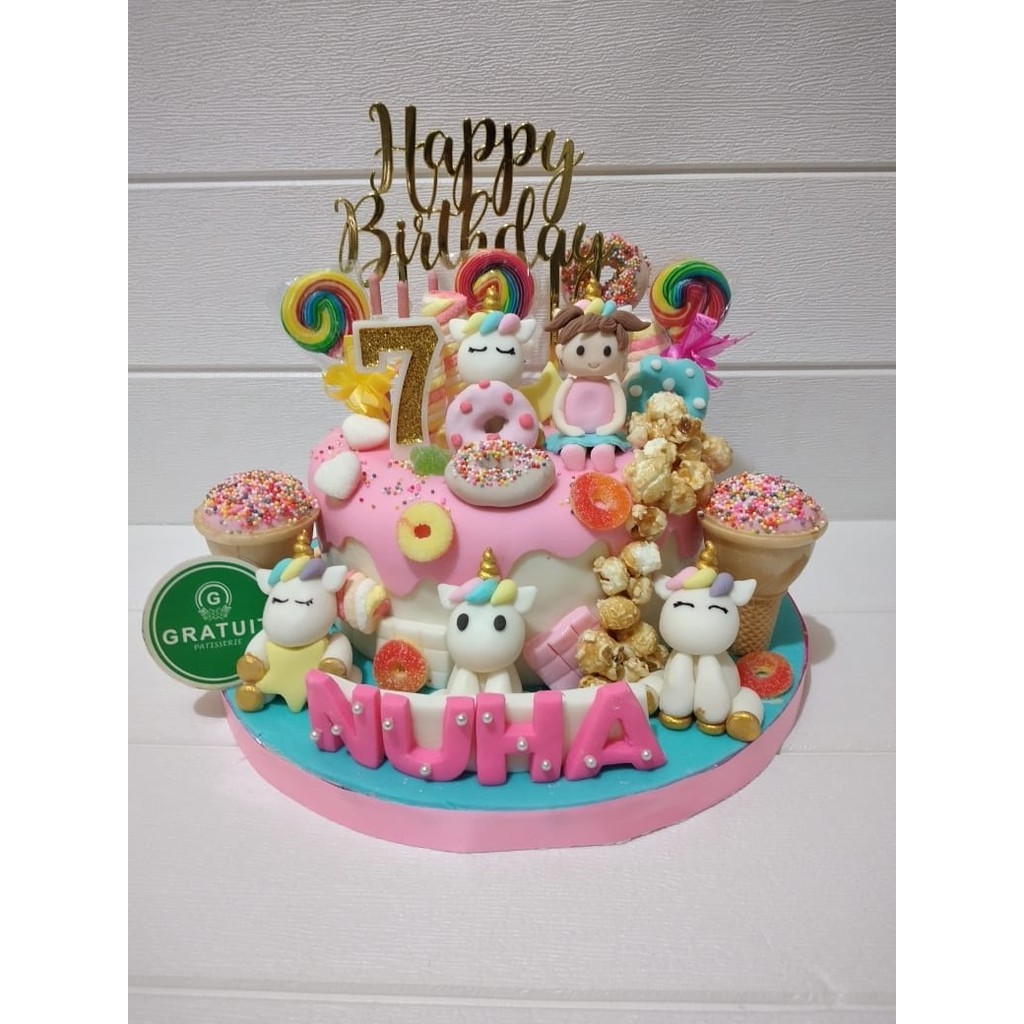 

UNICORN CANDYLAND / SEMI FONDANT