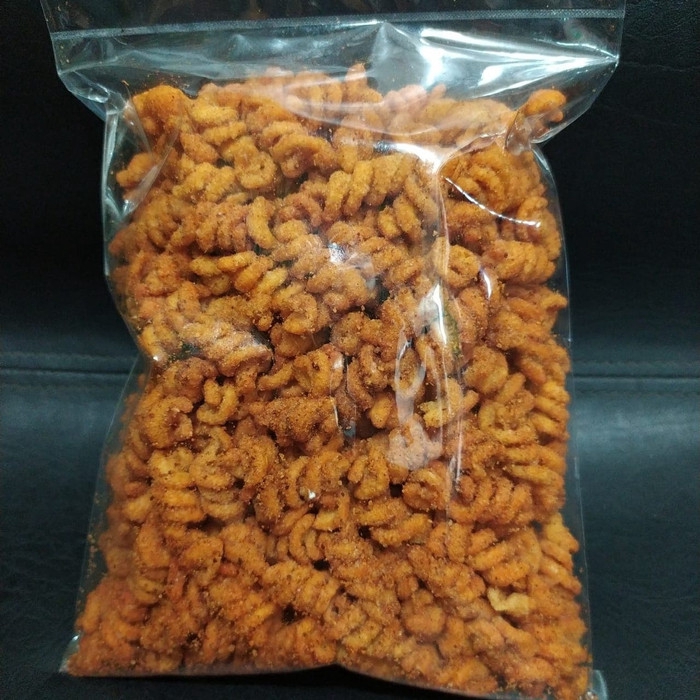 MAKARONI SPIRAL MACARONI SPIRAL RASA PEDES Berat bersih 250 gr - Pedas