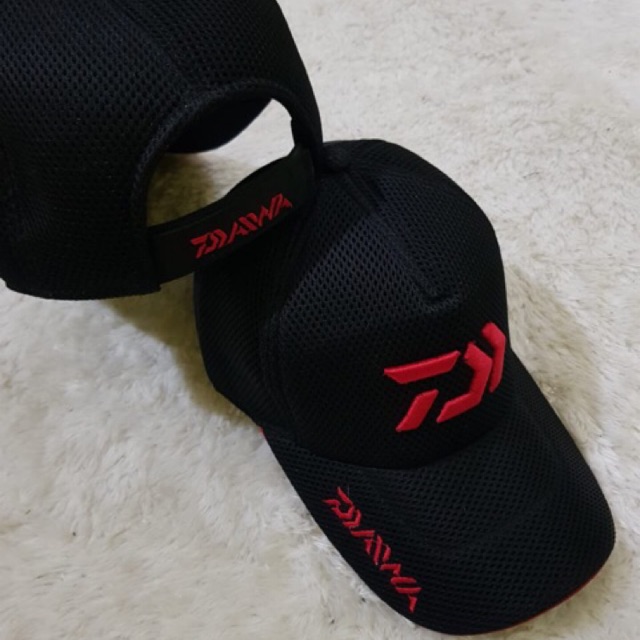 Topi mancing Daiwa