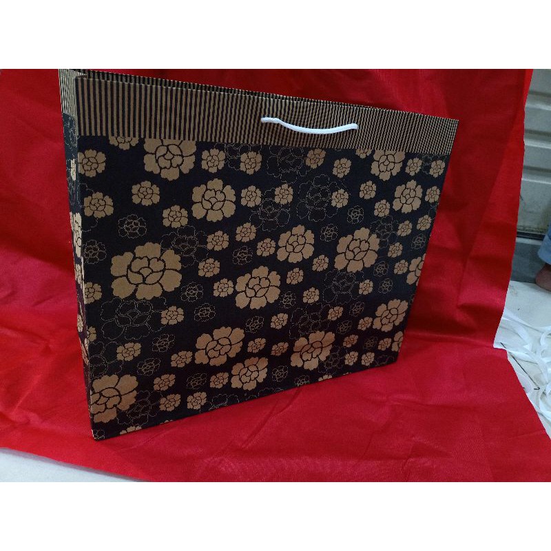 

paper bag xl landscape isi 12 pcs terlaris dan termurah