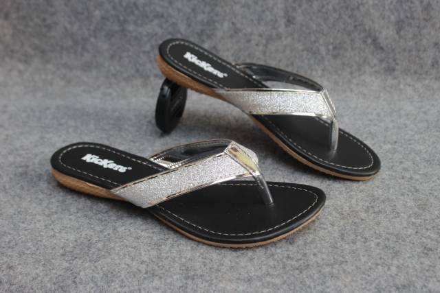 Sandal Flat Wanita