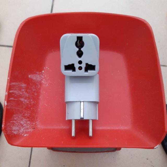 Steker colokan kaki 3/ sambungan cok kaki 3 merk visalux