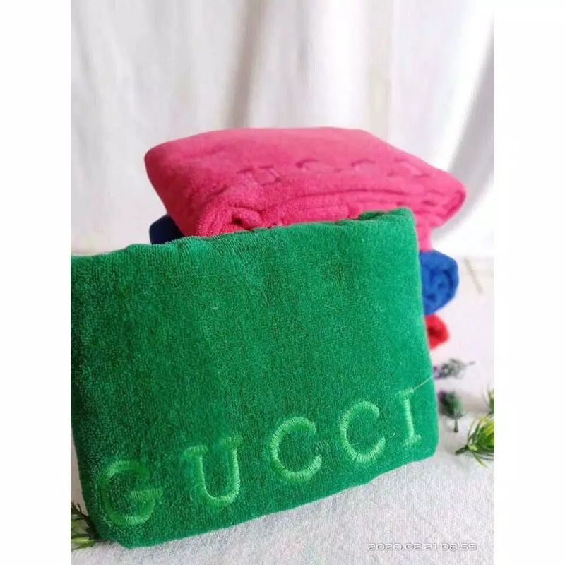 HANDUK MANDI PANTAI POLOS GUCCI MAESTRO POLOS