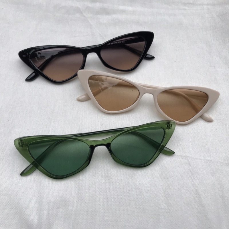 Mini cat eye sunnies / kacamata vintage