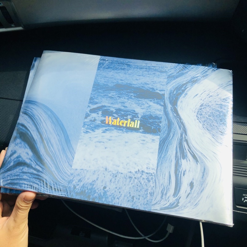 [READYSTOCK] BI (hanbin) - 1st FULL ALBUM [WATERFALL] + Poster