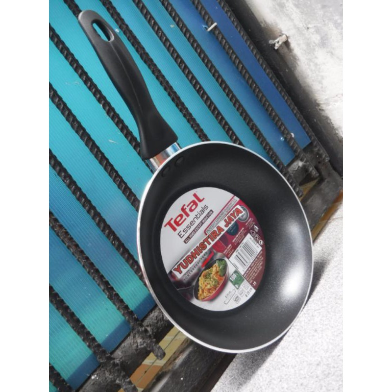 Tefal Essentials Frypan 20cm B50602 Resmi Tefal
