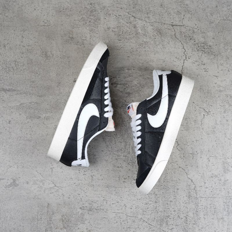 Nike Blazer Low 77 Vintage Black White