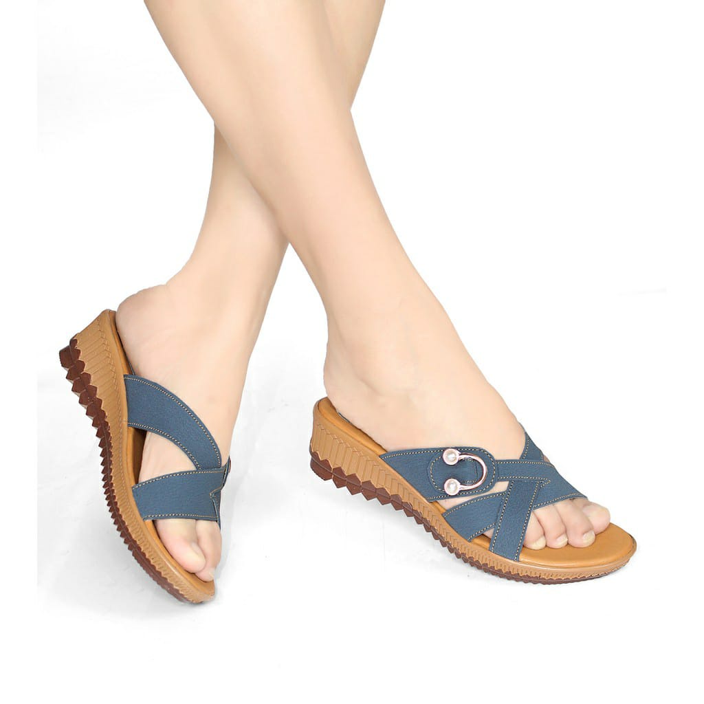 Invincible Sandal Sendal Wanita Wedges Wijes Wadges Casual Terbaru Kekinian 2022