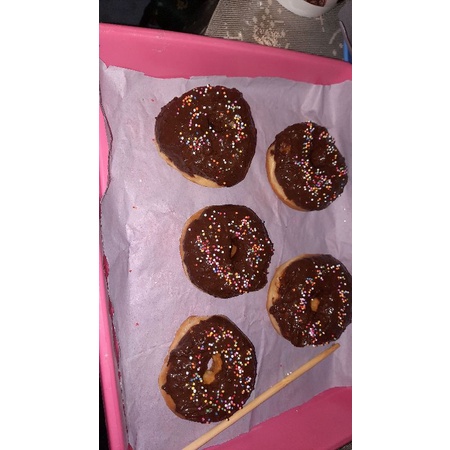 

donat rumahan custom toping