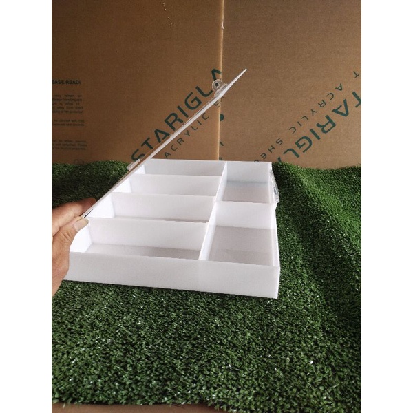 akrilik,tempat,uang. tempat uang laci kasir