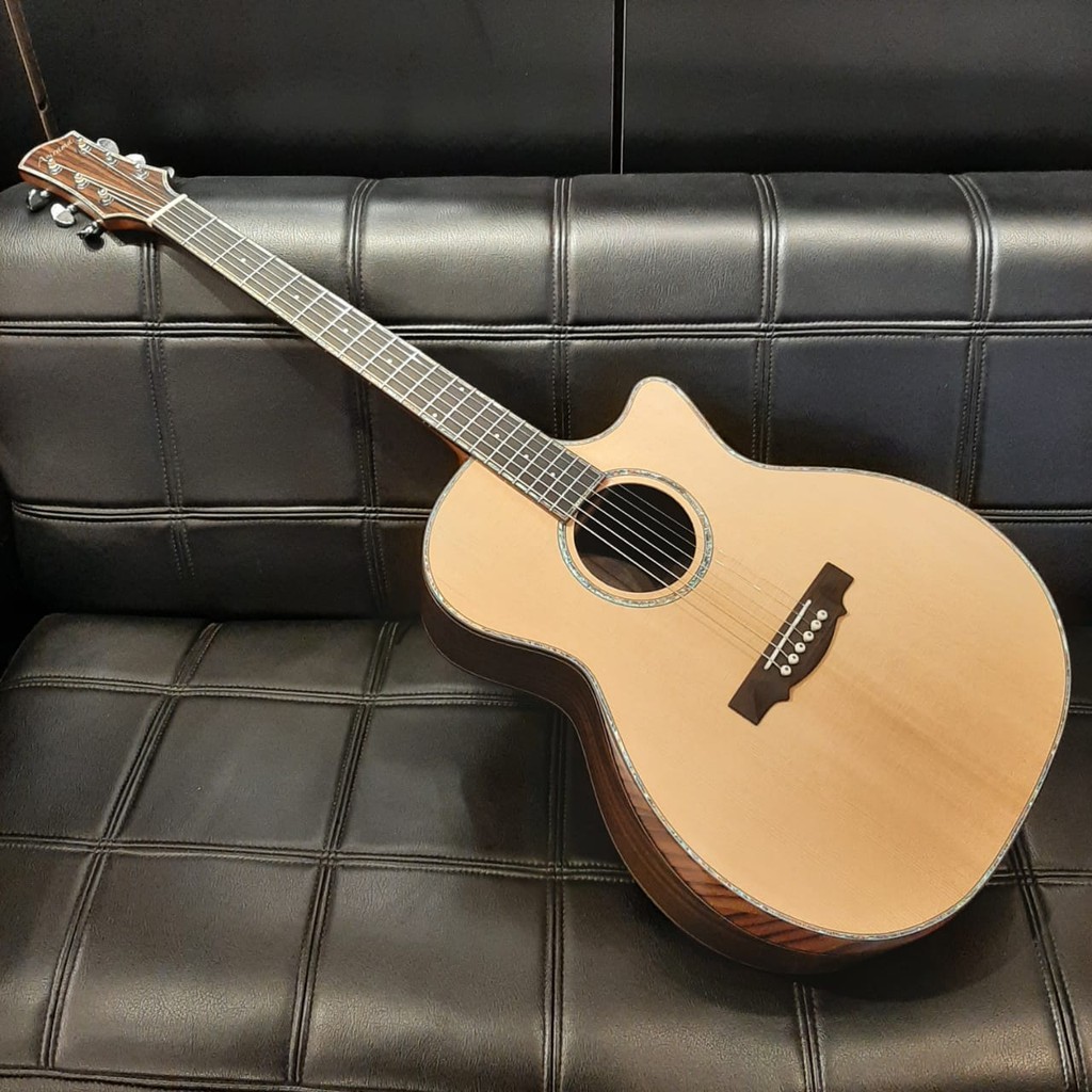 Gitar Akustik Avirama Adipati Series Cutaway All Solid