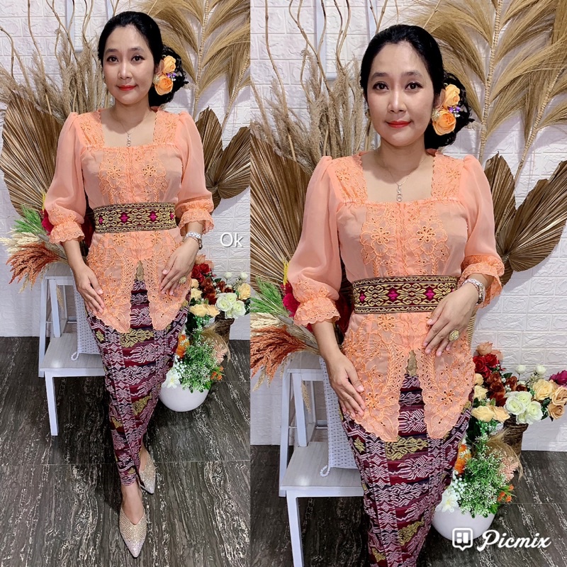 kebaya bordir motif bunga