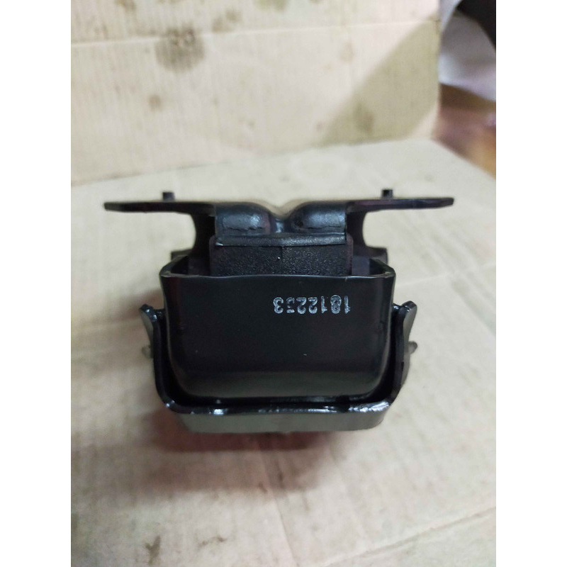 Engine Mounting Depan Mitsubishi Pajero DID ASLI KTB!