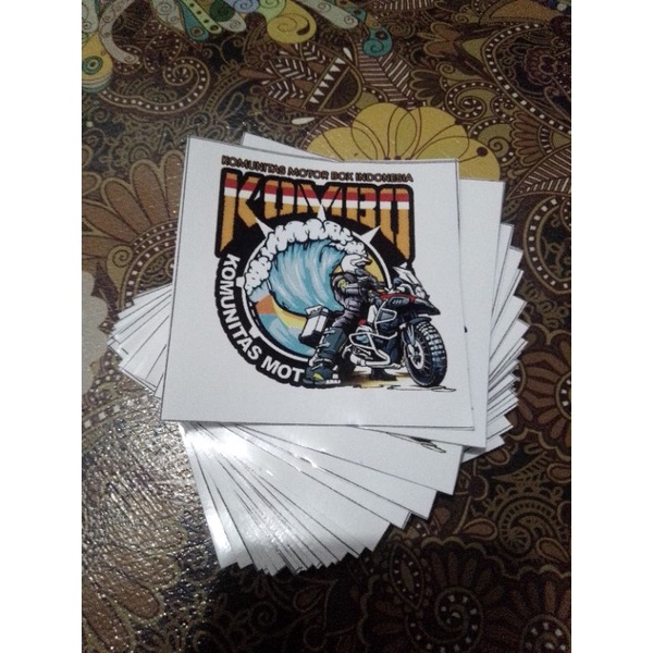 

sticker vinil kombo 01