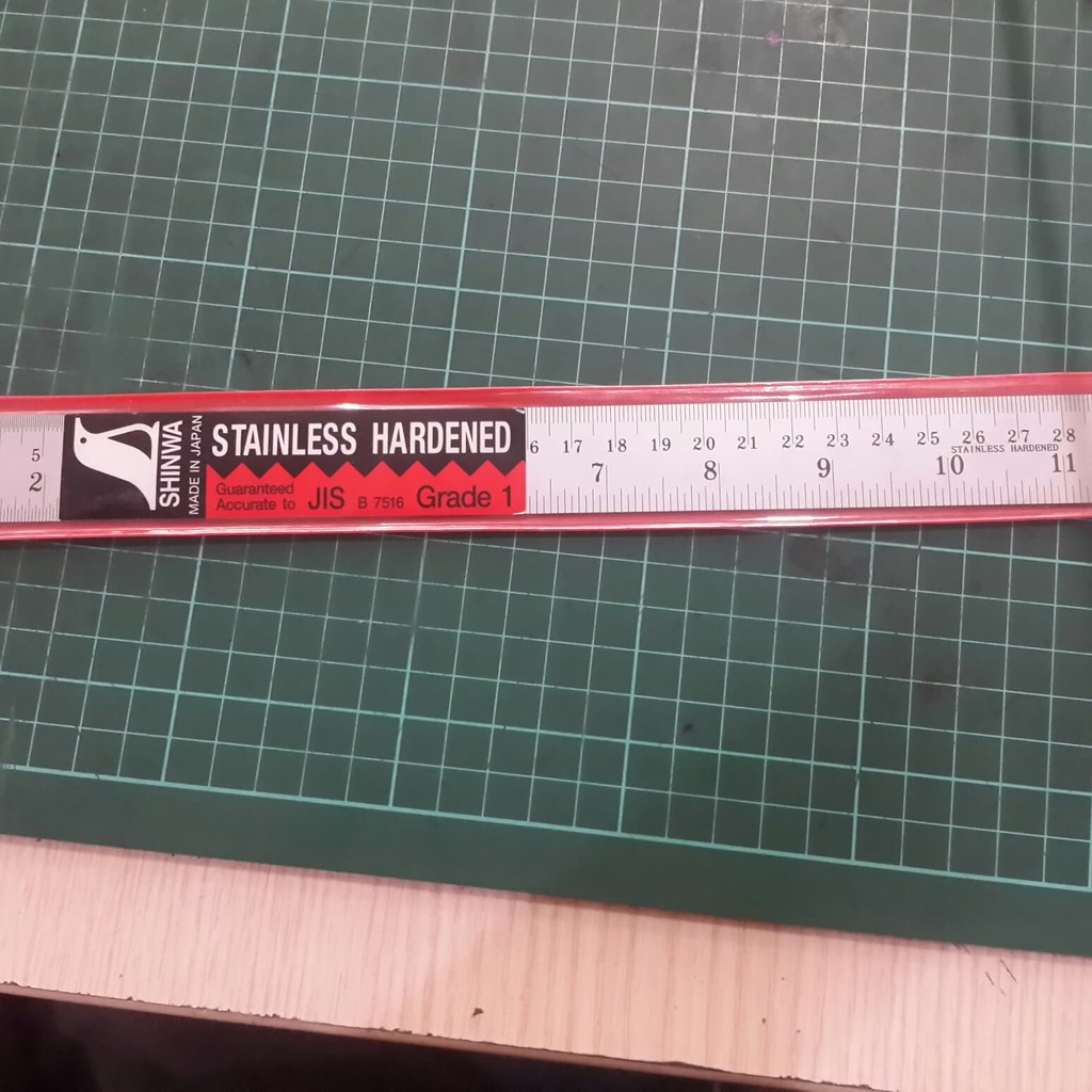 

Penggaris 30Cm / 12" SHINWA