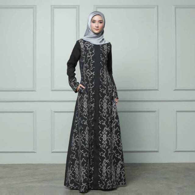 Ethnicity Black Heaven Light by Zerina Banu (HLZB)