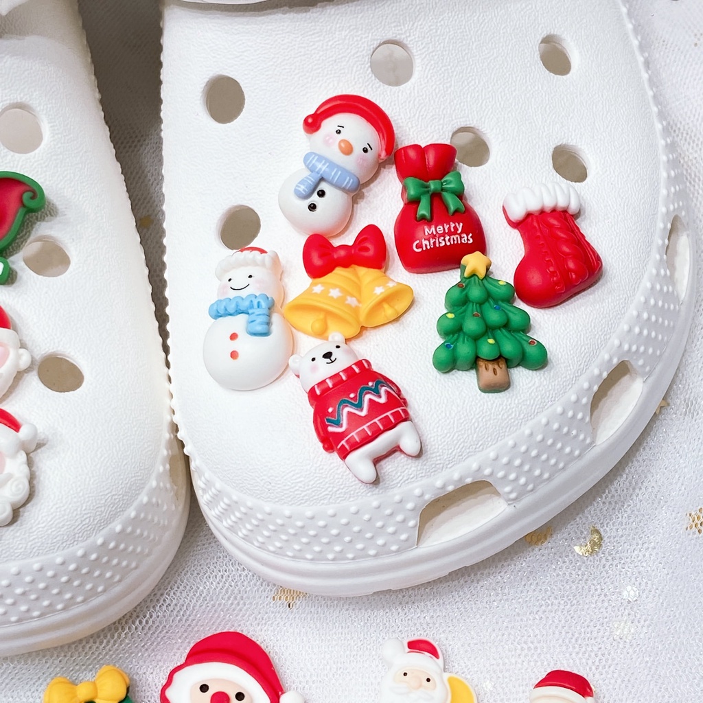 Dekorasi Sepatu Anak-Anak Bentuk Crocs Untuk Natal Dan Halloween