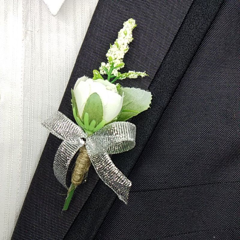 Korsase bunga putih perak silver jas korsase tanda panitia korsase keluarga bros bunga