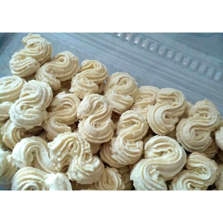 

(300gr) SEMPRIT BENTUK "S" SANTAN PR TOPLES KUE KERING KUE LEBARAN NATAL
