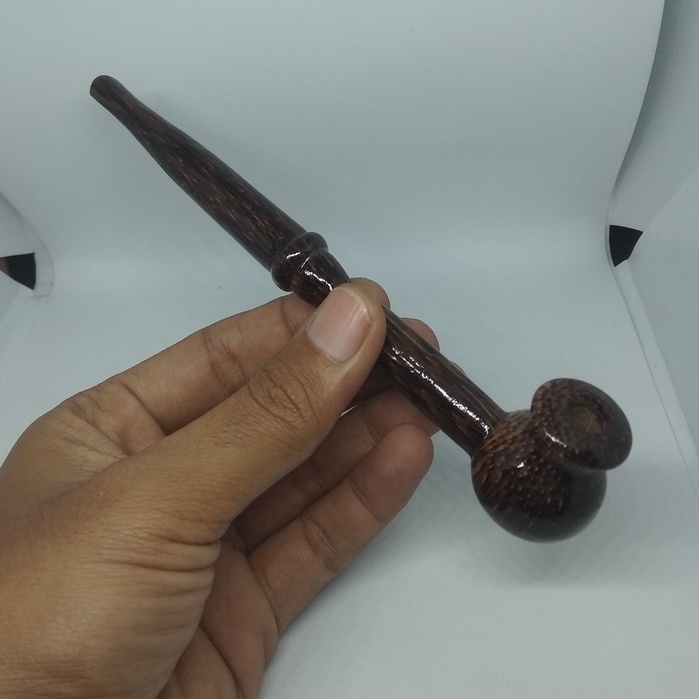 Pipa cangklong padud bahan dari kayu aren model popeye