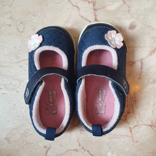 sepatu anak toezone