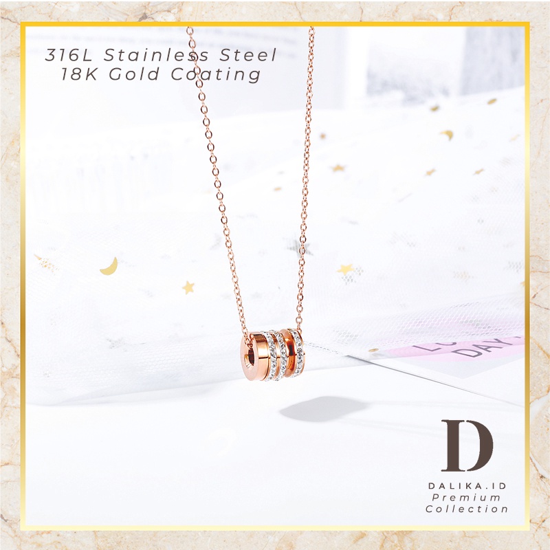 Dalika Kalung Titanium Premium Collection Tabung Silinder Diamond untuk Wanita Lapis Emas 18K