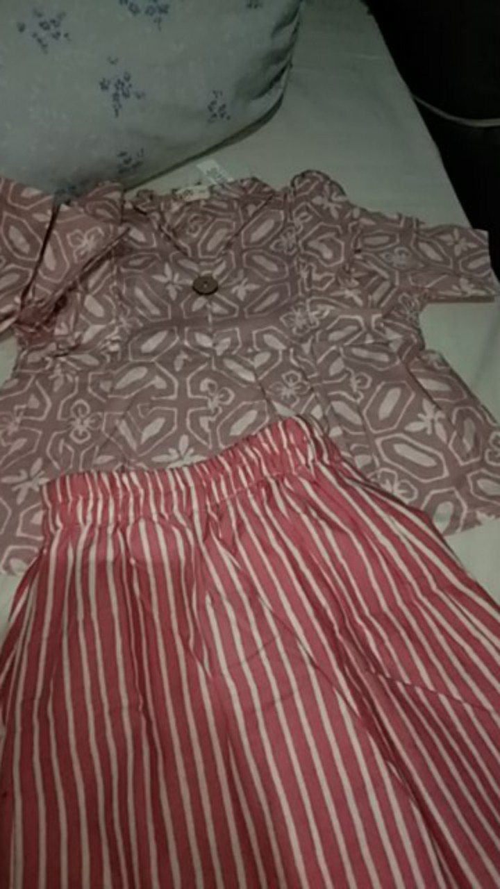 Setelan Batik Anak Aileen