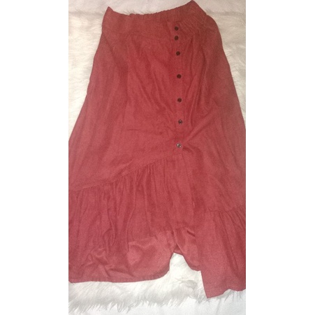 NEW rok midi bahan kancing merah bata