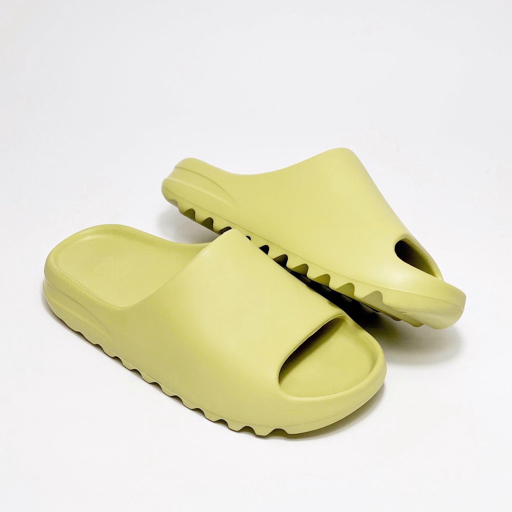 Yeezy Slide Resin