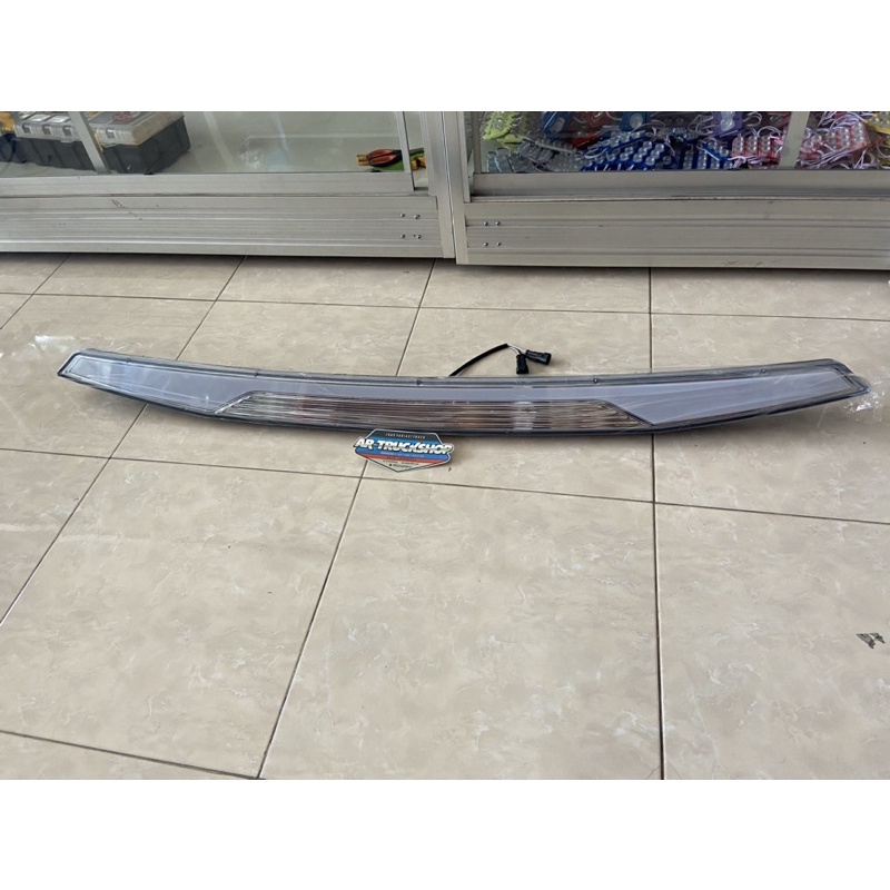 Lampu Kumis Tengah Dekorasi Jetbus 3 Bemper Depan