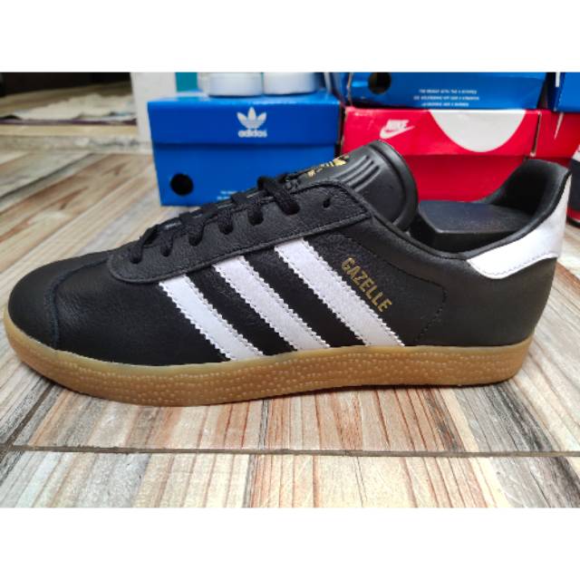Adidas gazelle leather black