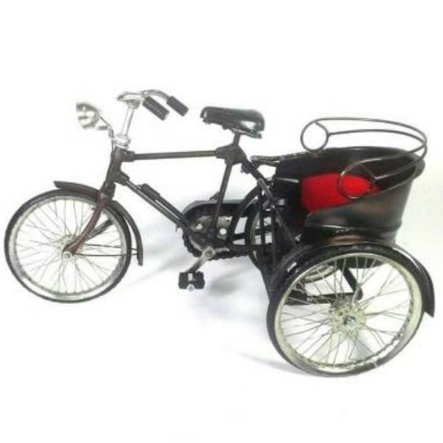 (BISA COD) PAJANGAN MINIATUR SEPEDA BECAK MEDAN BAHAN BESI 36x13x18 cm - DEKORASI RUMAH MURAH DEKORASI RUANGAN  uasli blitar