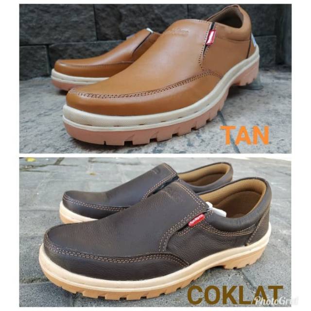 Sepatu Kickers Casual Pria Bahan Kulit Sapi