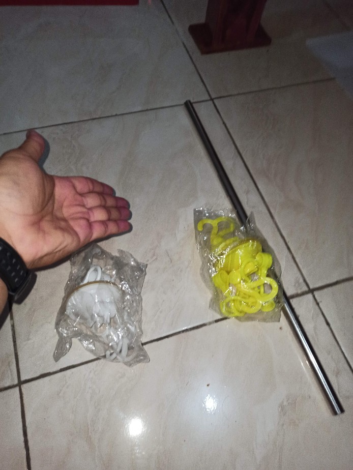 Rak Gantung Handuk Tempel Kamar Mandi 8 Hook Pengait