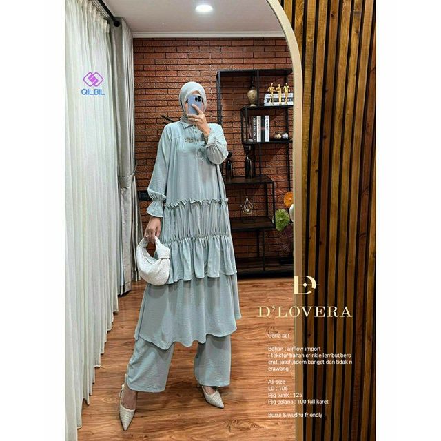 CARLA SET BY D'LOVERA