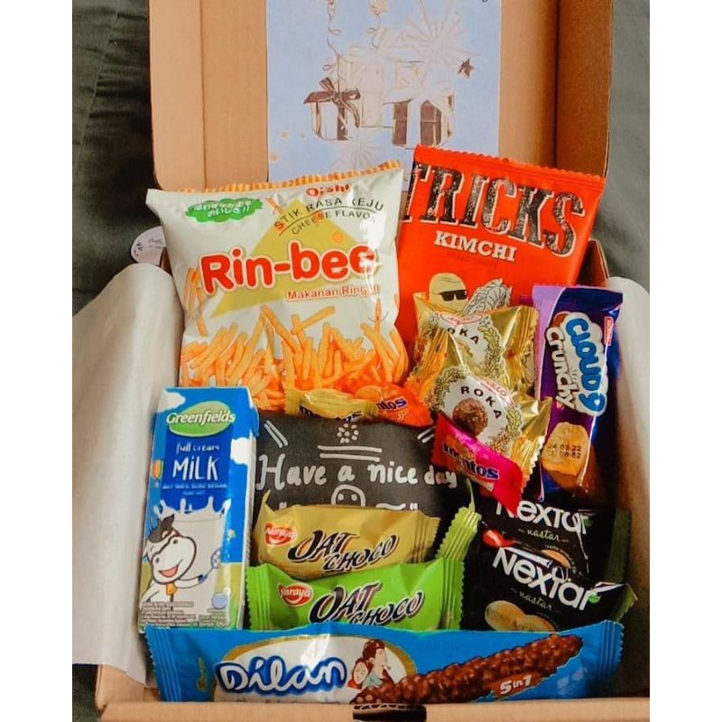 

SNACK BOX || HAMPERS BOX || GIFT BOX