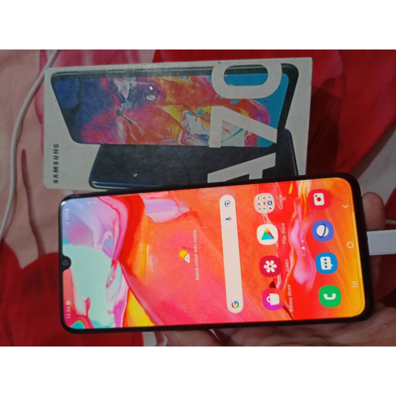 Samsung A70 6/128 sein