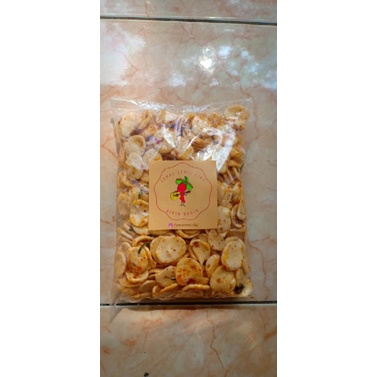 

Kerupuk seblak daun jeruk