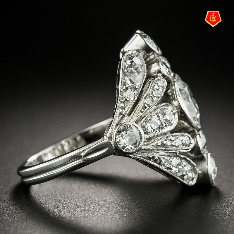 [Ready Stock]Classic Fully-Inlaid Diamond Ring Luxurious Exaggerating