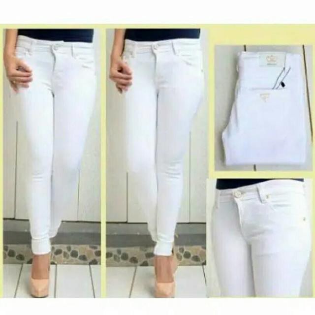 Celana jeans wanita panjang putiih fashion/poincloting